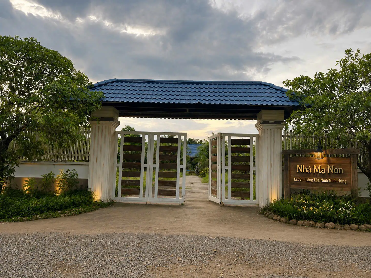 Nhà Mạ Non